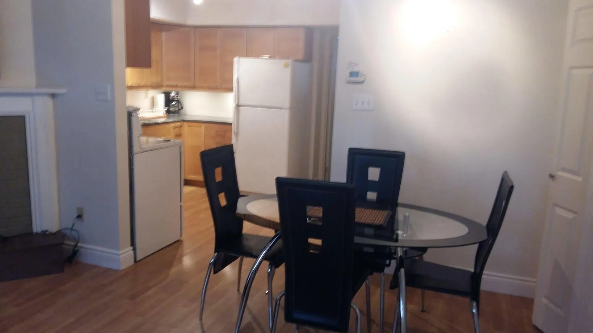 Toronto Furnished Living- Pembroke Apartment