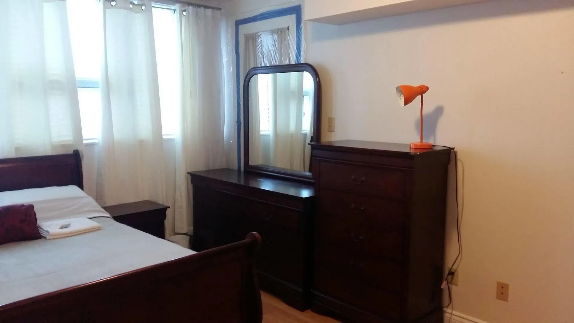 Toronto Furnished Living- Pembroke Apartment